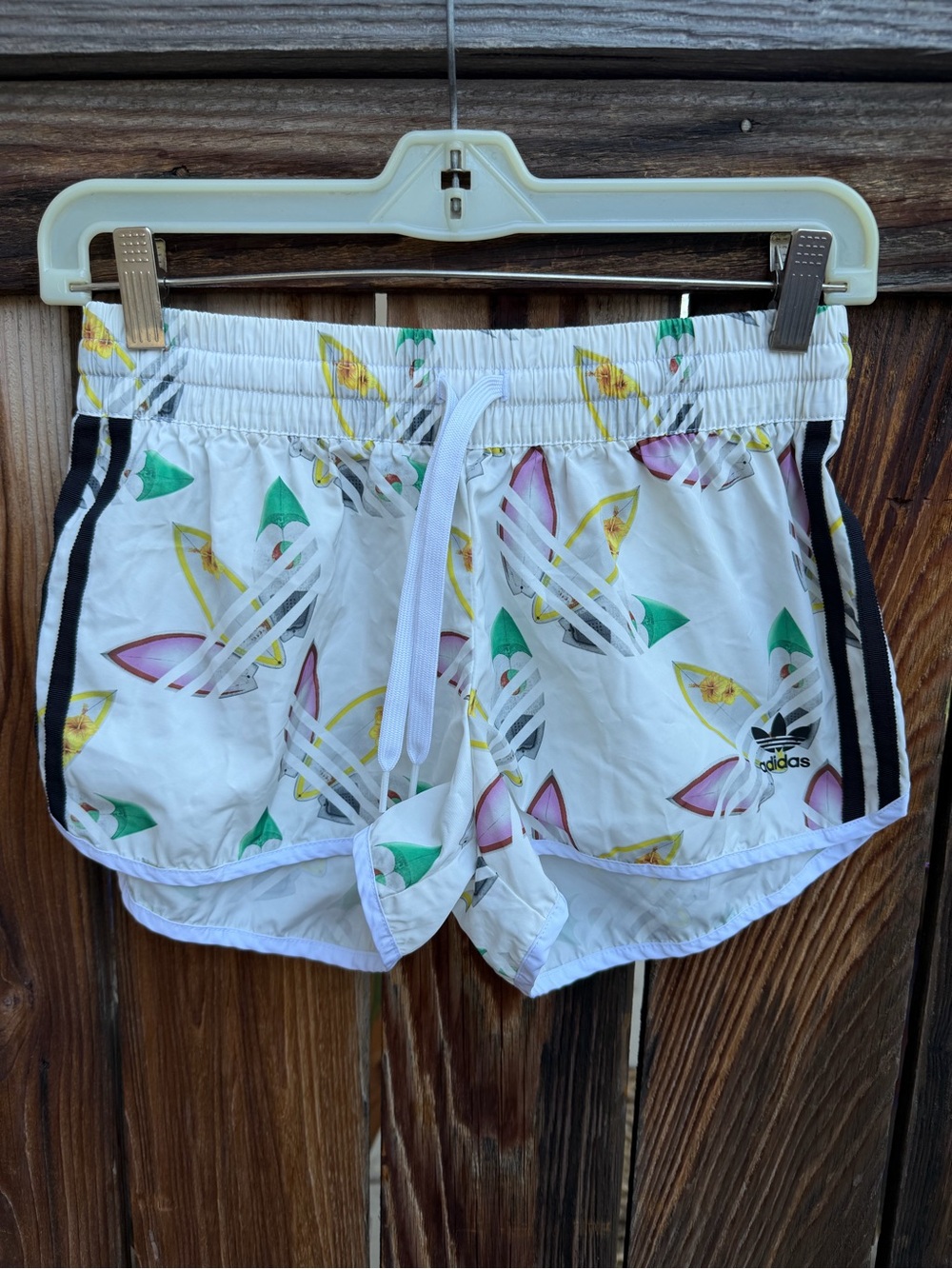 Adidas Originals Pharrell Williams Surfboard Print Shorts XS